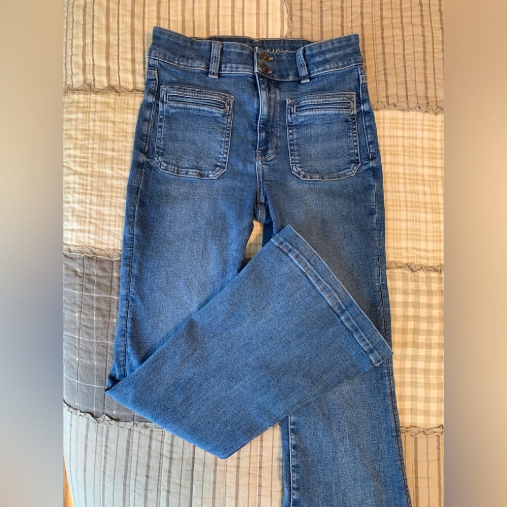 American Eagle Super High Rise Flare Next Level Stretch Denim Jeans